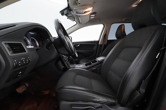 Volvo XC70 10 of 26