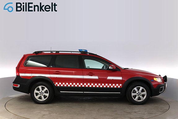 Volvo XC70 2 of 26
