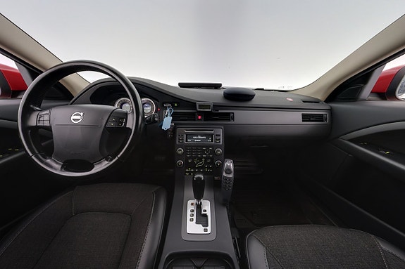 Volvo XC70 13 of 26
