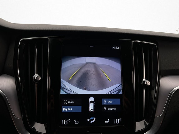 Volvo V60 Cross Country 16 of 30