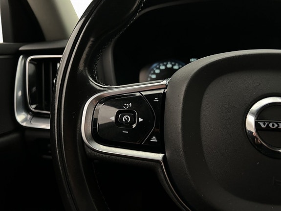 Volvo V60 Cross Country 14 of 30