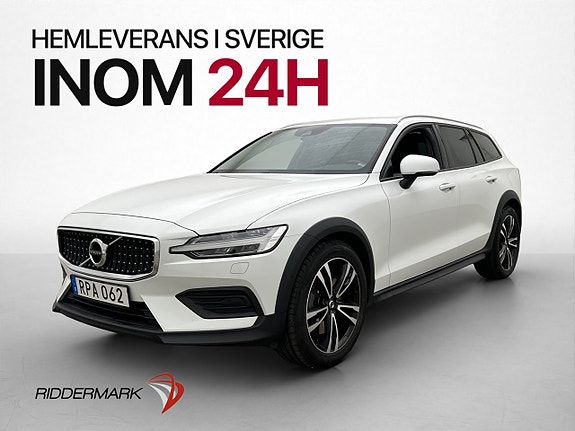 Volvo V60 Cross Country 3 of 30