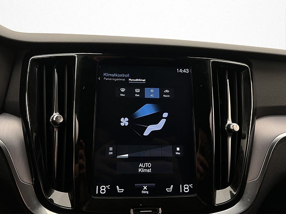 Volvo V60 Cross Country 20 of 30