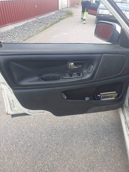 Volvo V70 4 of 7