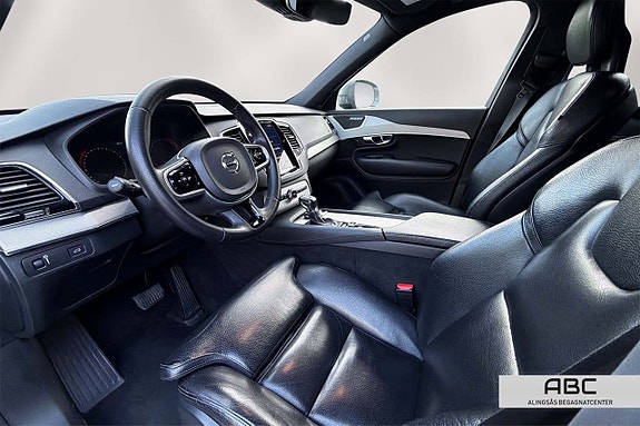 Volvo XC90 6 of 29