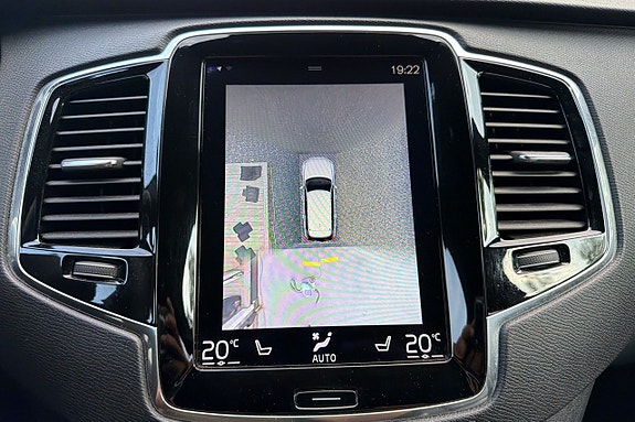 Volvo XC90 20 of 29