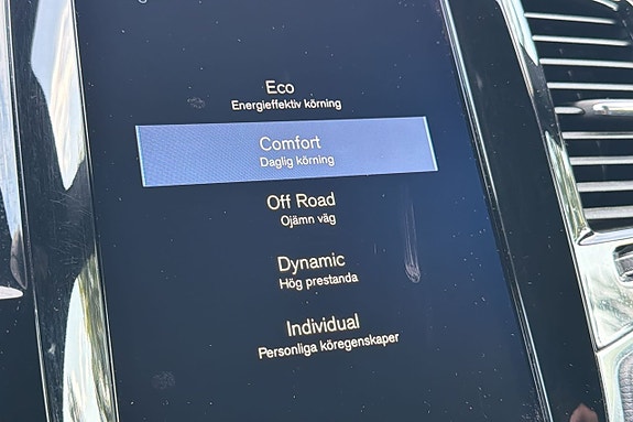 Volvo XC90 28 of 29