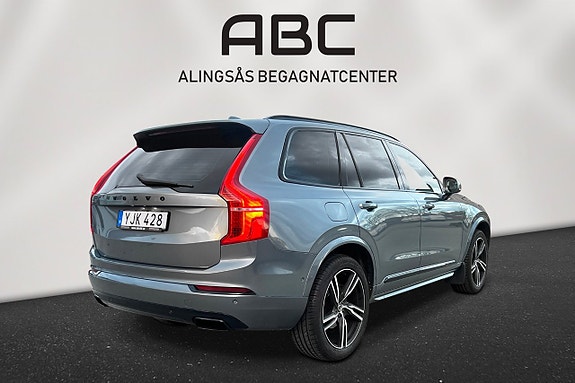 Volvo XC90 4 of 29