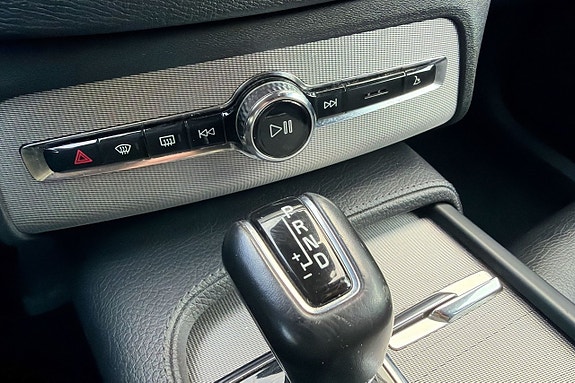 Volvo XC90 18 of 29