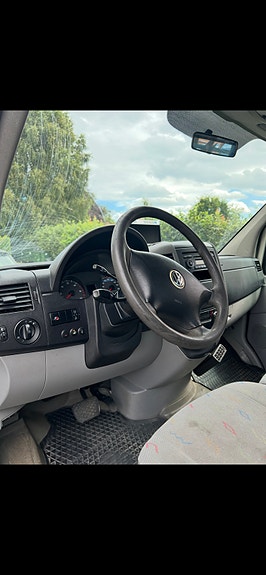 Volkswagen Crafter 7 of 9