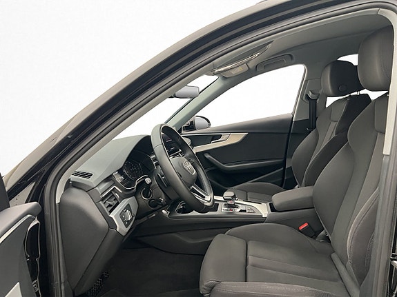 Audi A4 12 of 30