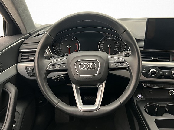 Audi A4 14 of 30