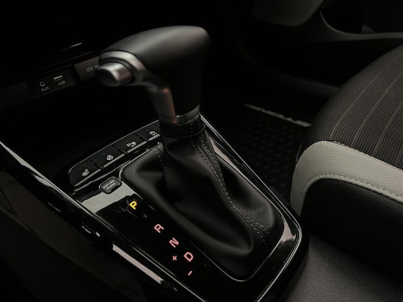 Kia Stonic 21 of 29