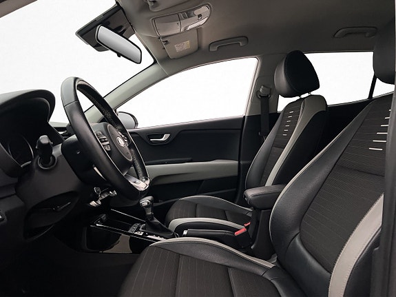 Kia Stonic 11 of 29