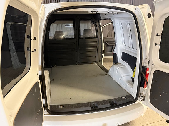 Volkswagen Caddy 13 of 26