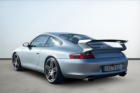 Porsche 911 Carrera 3 of 22