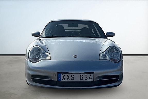 Porsche 911 Carrera 8 of 22