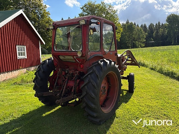 Traktor med frontlastare - Volvo BM, 400 Buster 8 of 30