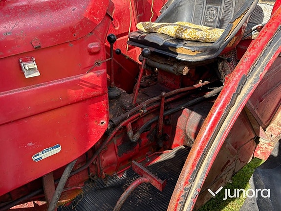 Traktor med frontlastare - Volvo BM, 400 Buster 16 of 30