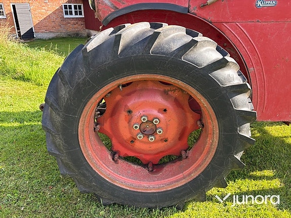 Traktor med frontlastare - Volvo BM, 400 Buster 28 of 30