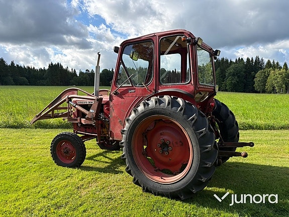 Traktor med frontlastare - Volvo BM, 400 Buster 4 of 30