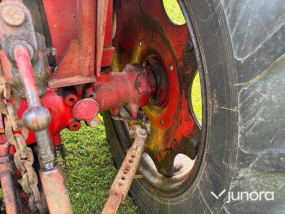 Traktor med frontlastare - Volvo BM, 400 Buster 27 of 30
