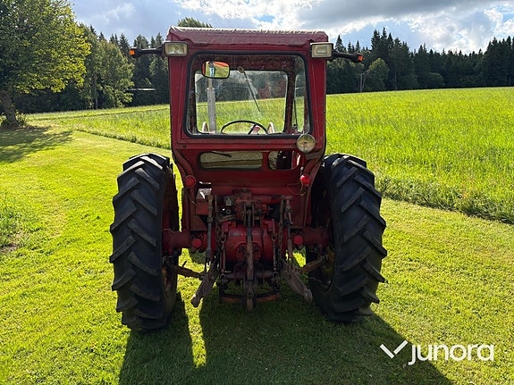 Traktor med frontlastare - Volvo BM, 400 Buster 6 of 30