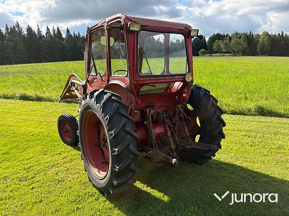 Traktor med frontlastare - Volvo BM, 400 Buster 5 of 30