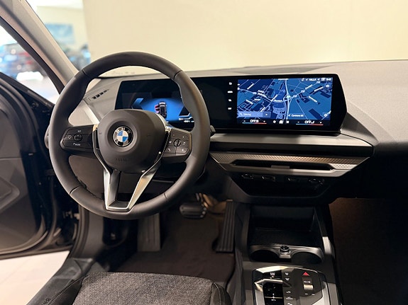 BMW 120 8 of 12
