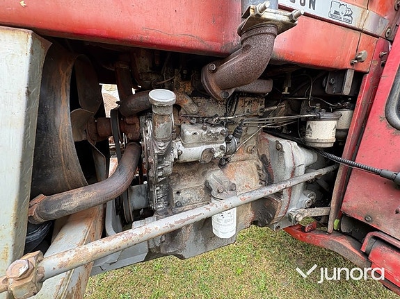 Traktor - Massey Ferguson, 135 Special 8-VX 22 of 30