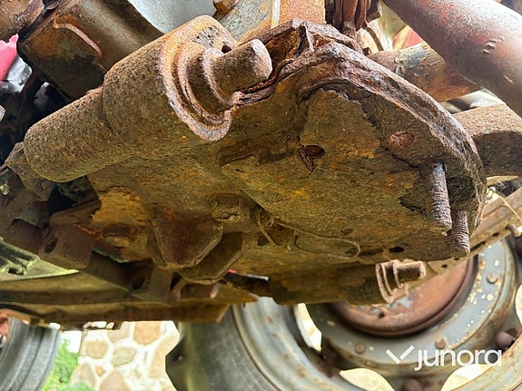 Traktor - Massey Ferguson, 135 Special 8-VX 27 of 30