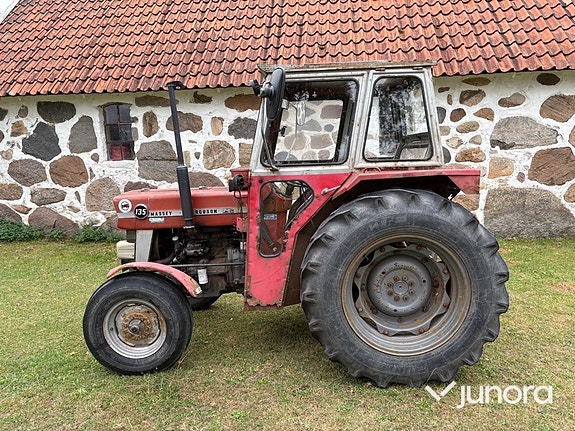 Traktor - Massey Ferguson, 135 Special 8-VX 2 of 30