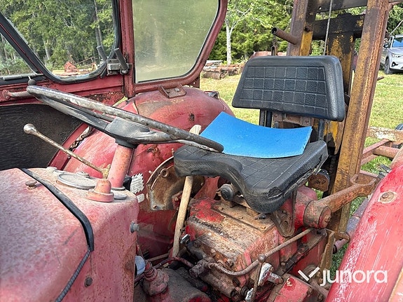 Traktor med skogsvagn - International, IH 434 21 of 30