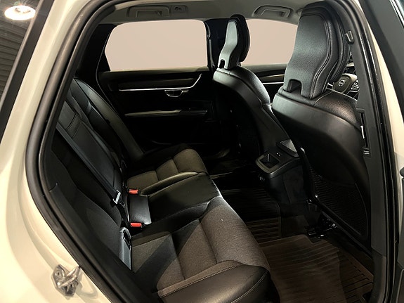Volvo V90 Cross Country 6 of 11
