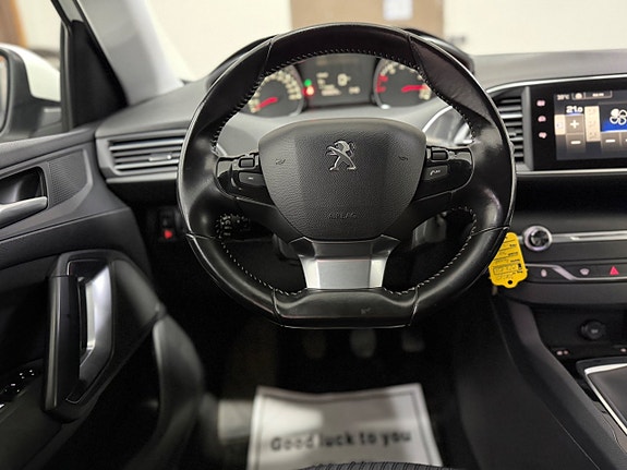 Peugeot 308 SW 16 of 20