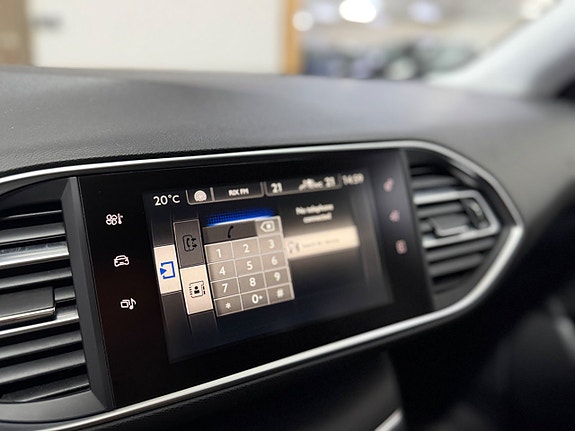 Peugeot 308 SW 19 of 20