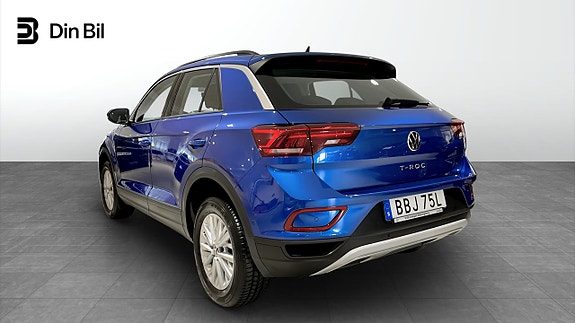 Volkswagen T-Roc 3 of 12