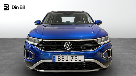 Volkswagen T-Roc 4 of 12