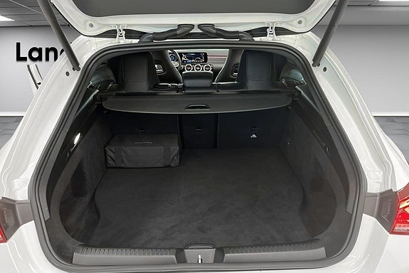 Mercedes-Benz CLA250 e 12 of 13