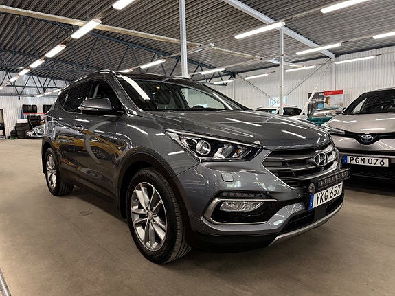 Hyundai Santa Fe 3 of 10
