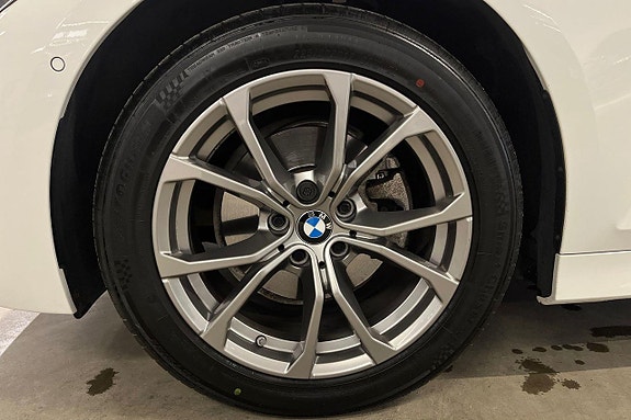 BMW 320d 10 of 26