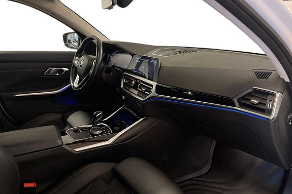 BMW 320d 14 of 26