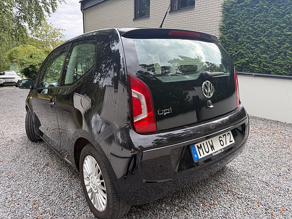 Volkswagen UP! 4 of 10