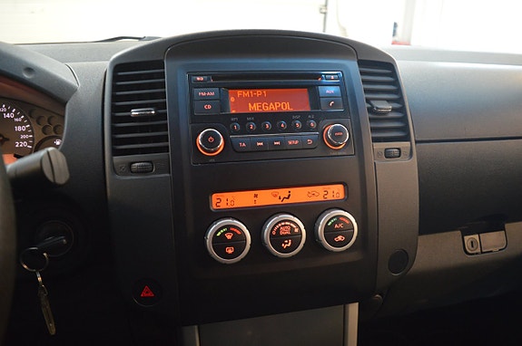 Nissan Navara 10 of 22