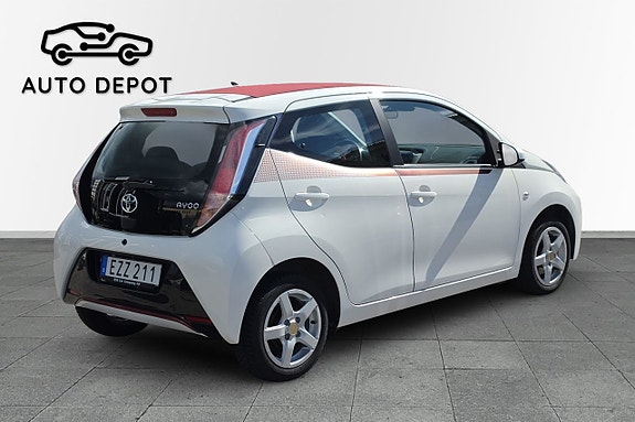 Toyota Aygo 5 of 10