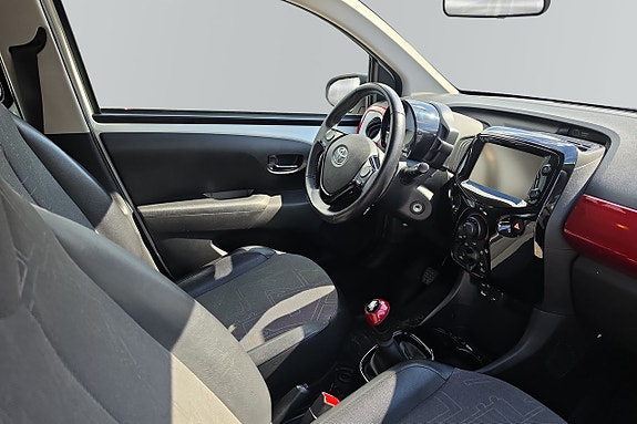 Toyota Aygo 8 of 10
