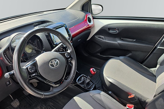 Toyota Aygo 7 of 10
