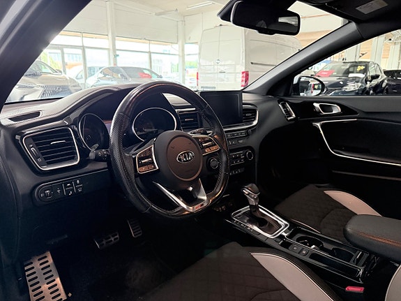 Kia Ceed 4 of 13