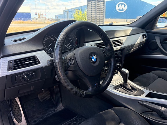 BMW 325d 3 of 12