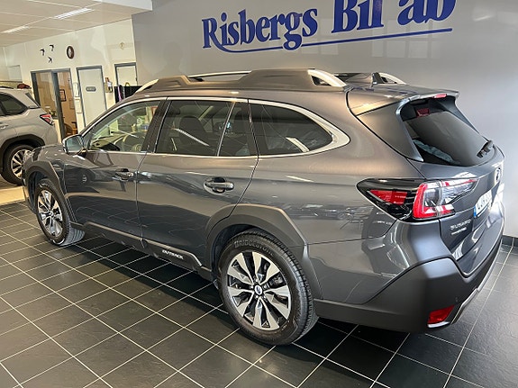 Subaru Outback 4 of 19